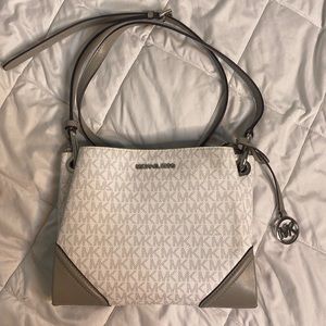 White and Grey Shoulder bag Michael Kors
